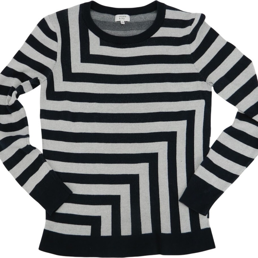 Crown & Ivy Women's Medium Knit Pullover Sweater Gray‎ Blue Geometric Stripes